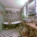 Akakia's House